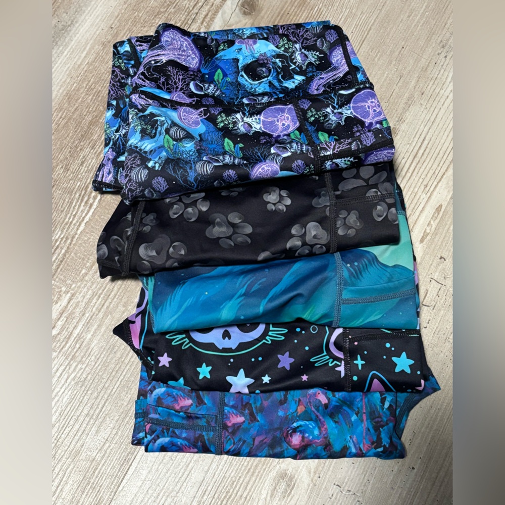Constantly Varied Gear Dragon Print Leggings